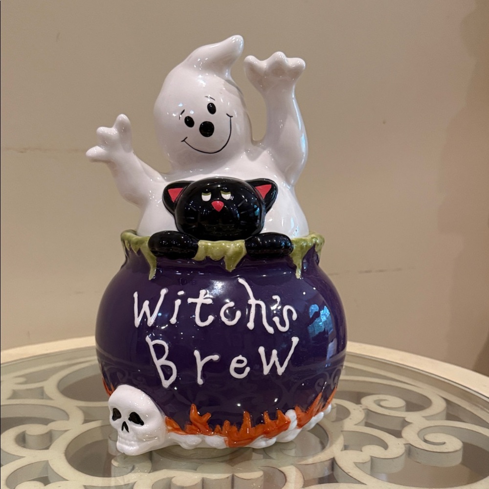 Charming Witch's Brew Ghost and Cat Decor - Purple and White